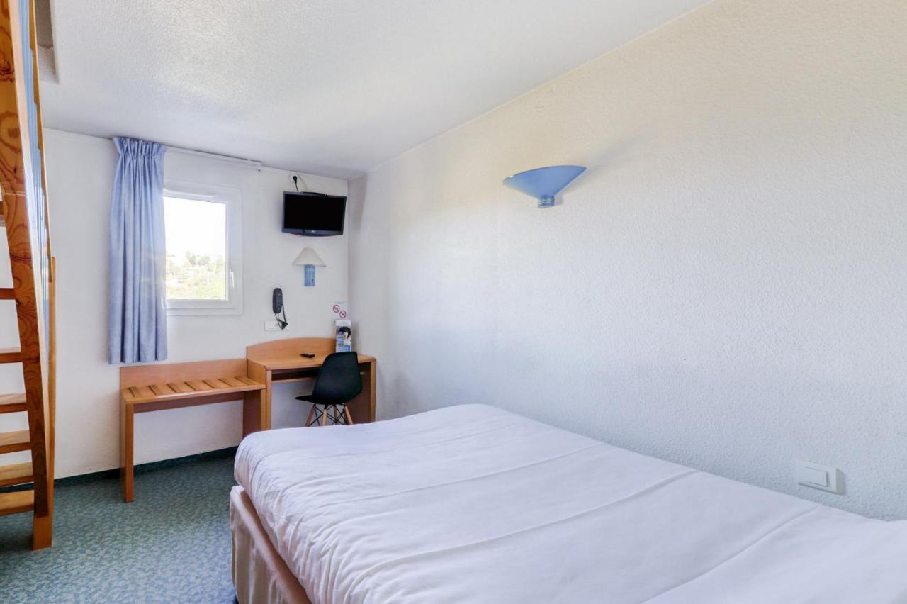 Brit Hotel Essentiel Saint-Flour Екстер'єр фото